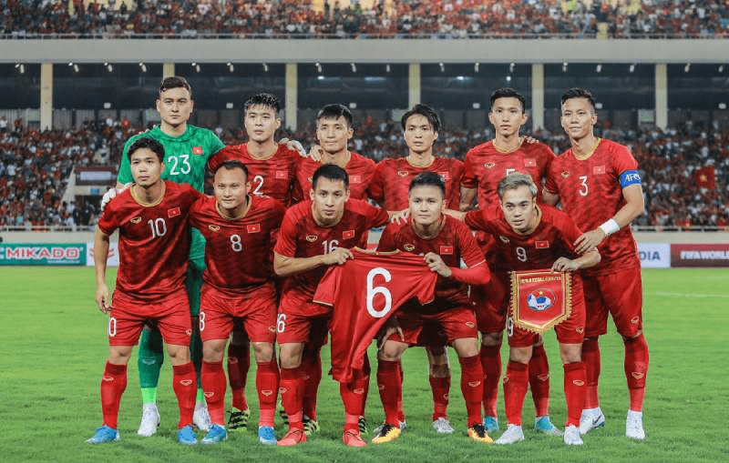Một đội bóng có bao nhiêu cầu thủ dự bị?